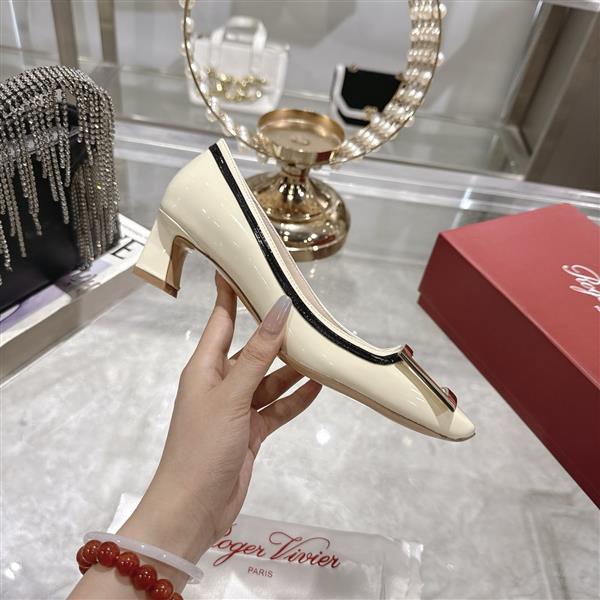 20251127173959874 270